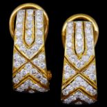 PAIR OF DIAMOND EARRINGS