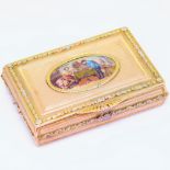 RARE TRI-COLOUR ANTIQUE GOLD SNUFFBOX WITH ENAMEL APPLIQUE