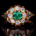 ANTIQUE EMERALD DIAMOND AND ENAMEL CLUSTER RING