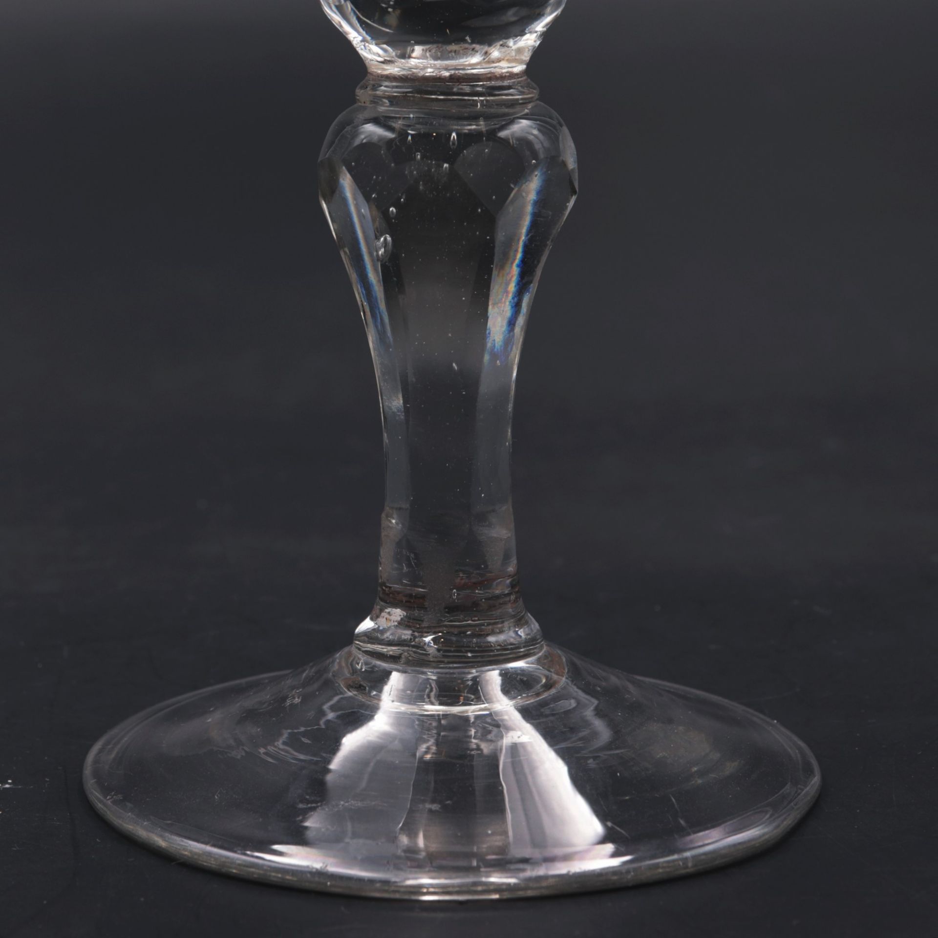 Barockglas 18. Jh., barockes Kelchglas, runder Stand, fac. Schaft, konische Kuppa, unten - Bild 5 aus 6