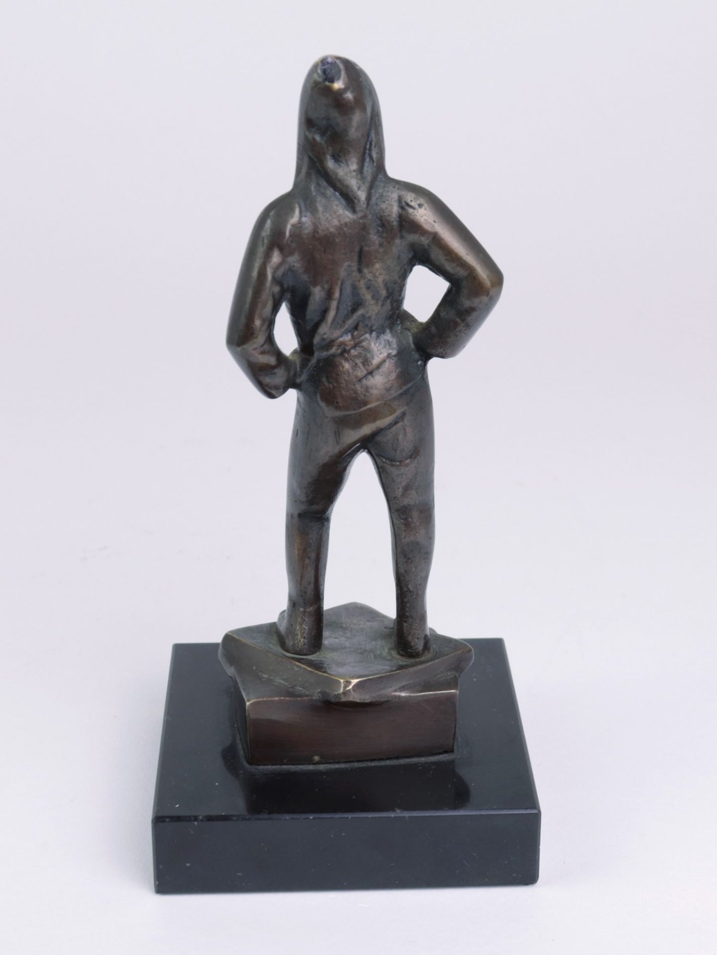 Bronzefigur "Der Hafenarbeiter", vollplastische Darstellung n. dem Vorbild der lebensgroßen Figur - Image 3 of 4