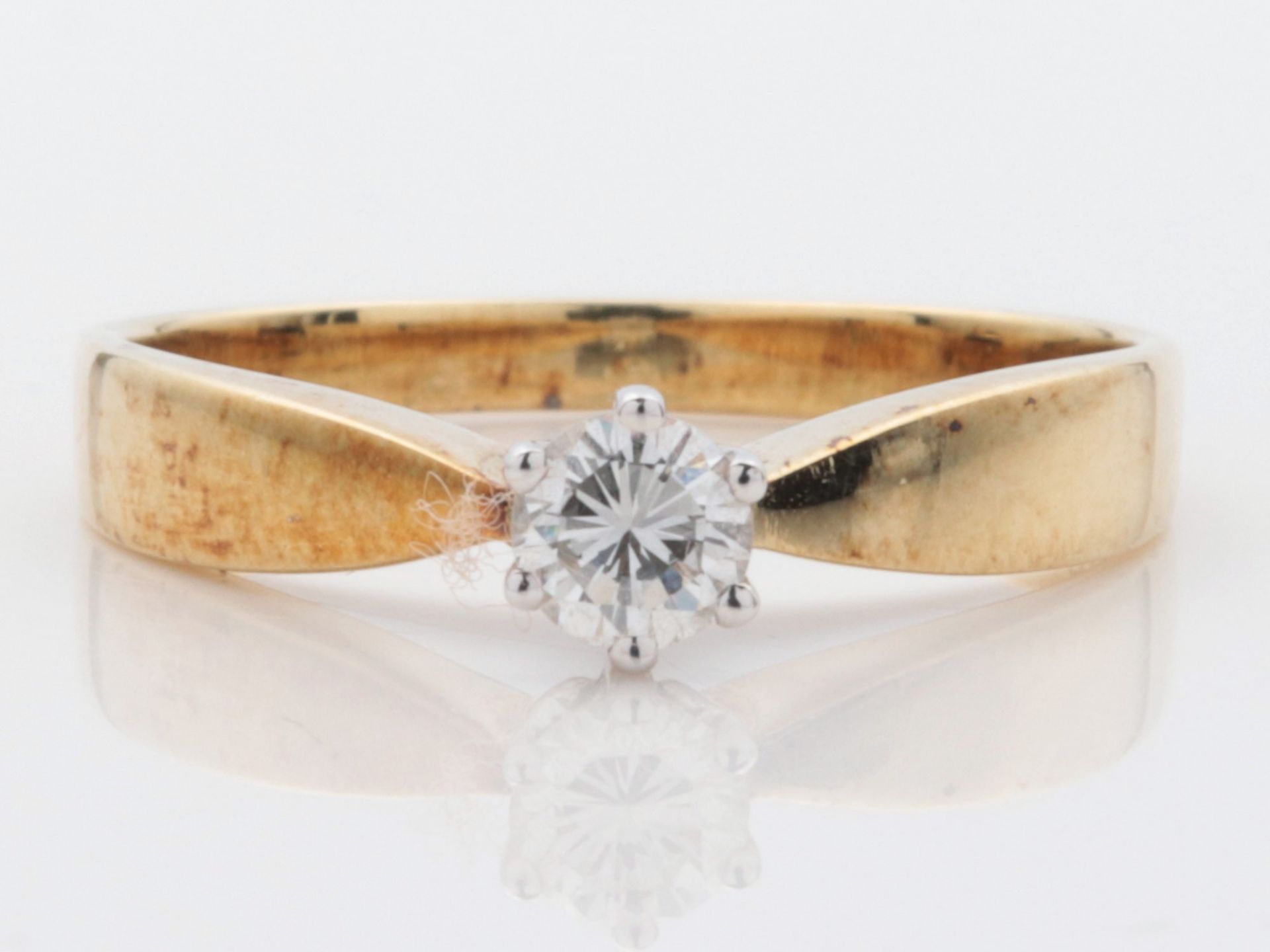 Diamant - Damenring GG 585, Ringkopf besetzt mit einem Diamant, innen gem. 0,20ct, RW54, Gca.2,52g - Bild 2 aus 5
