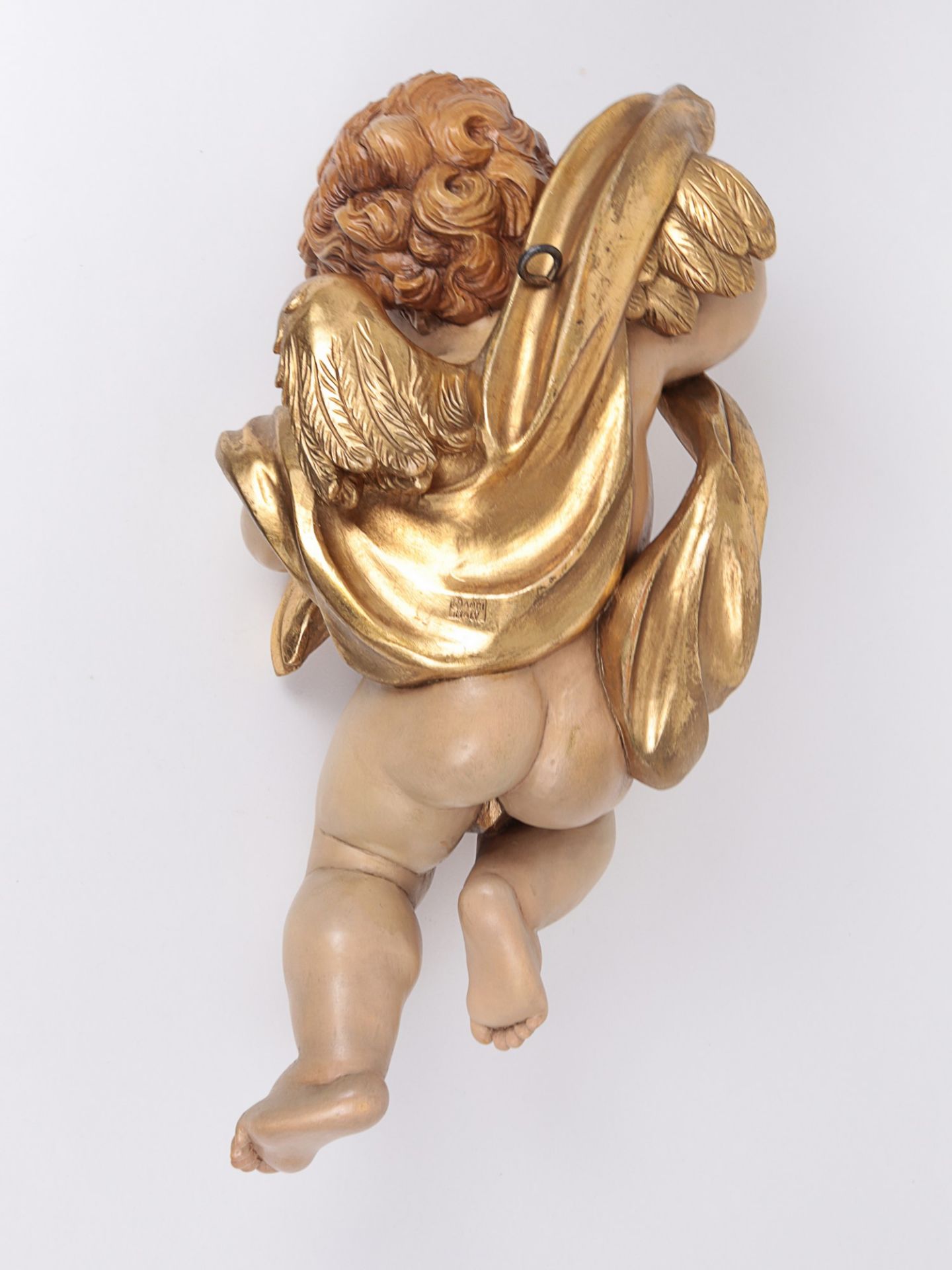 Großer Putto Italien, Südtirol, Anri, Prägemarke, Holz, geschnitzt, farbig u. gold gefasst, - Bild 3 aus 4