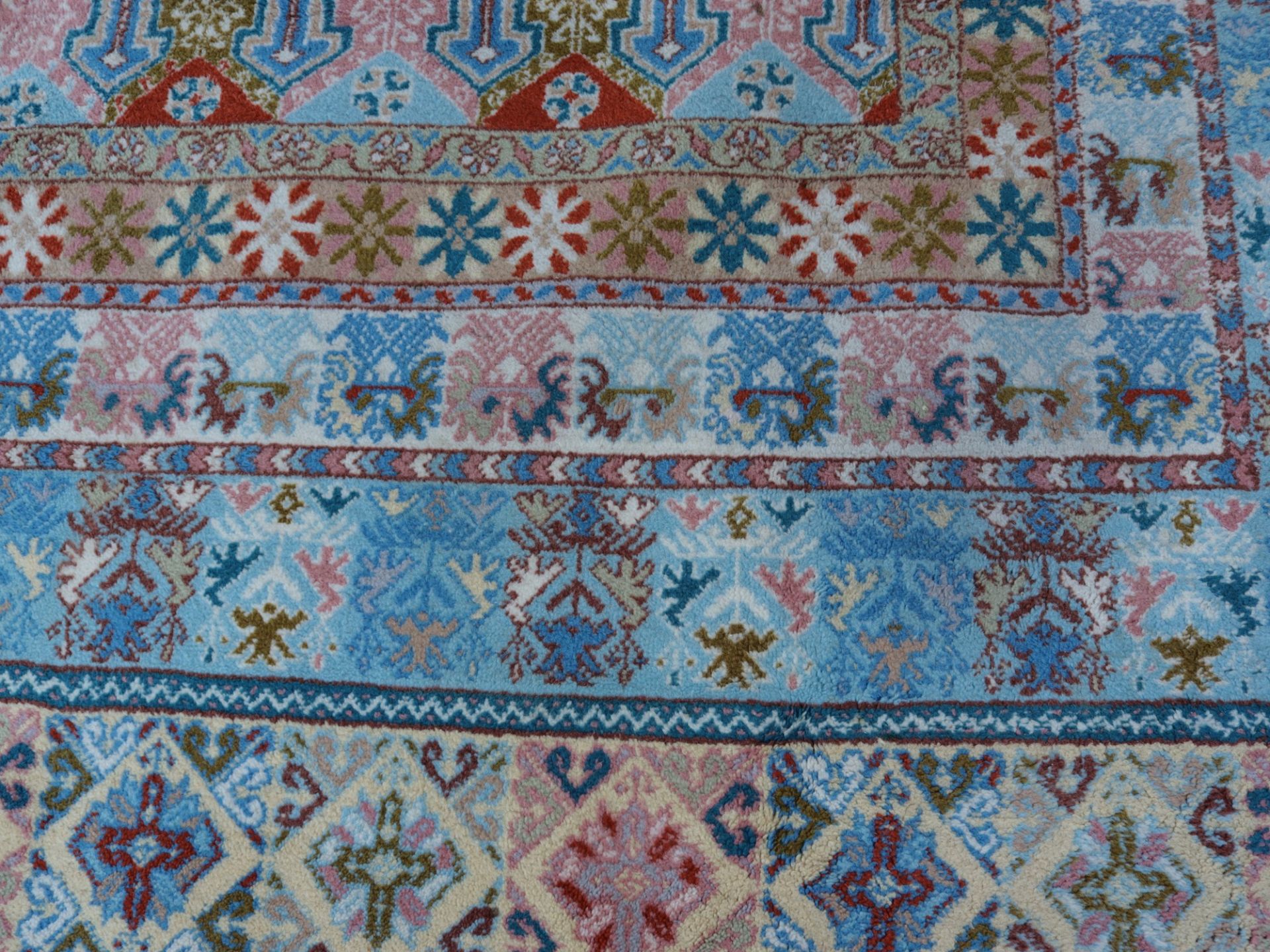 Orientteppich Baumwolle/Wolle, im Feld hellblaues Rautenmedaillon, Tulpenmotiv in zwei - Bild 2 aus 6