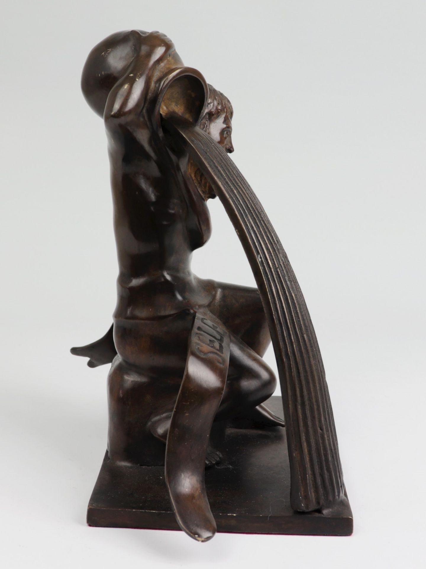 Bronzefigur - Auszeichnung 20.Jh., Italien, Bronze, dunkelbraun patiniert, Preis v. Sele D'Oro - Image 4 of 6