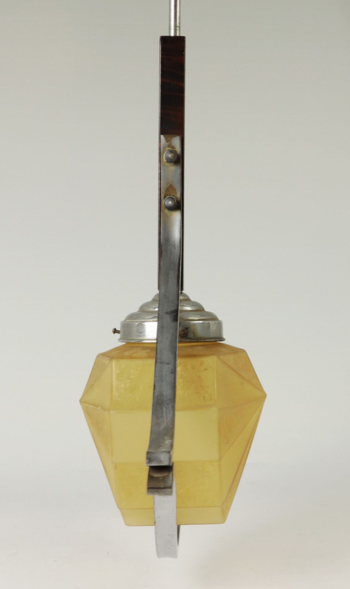 Deckenlampe Metall/Glas, einflammig, rundes Deckenschild, schmaler Stab, im un. Bereich rechteckige - Bild 2 aus 2