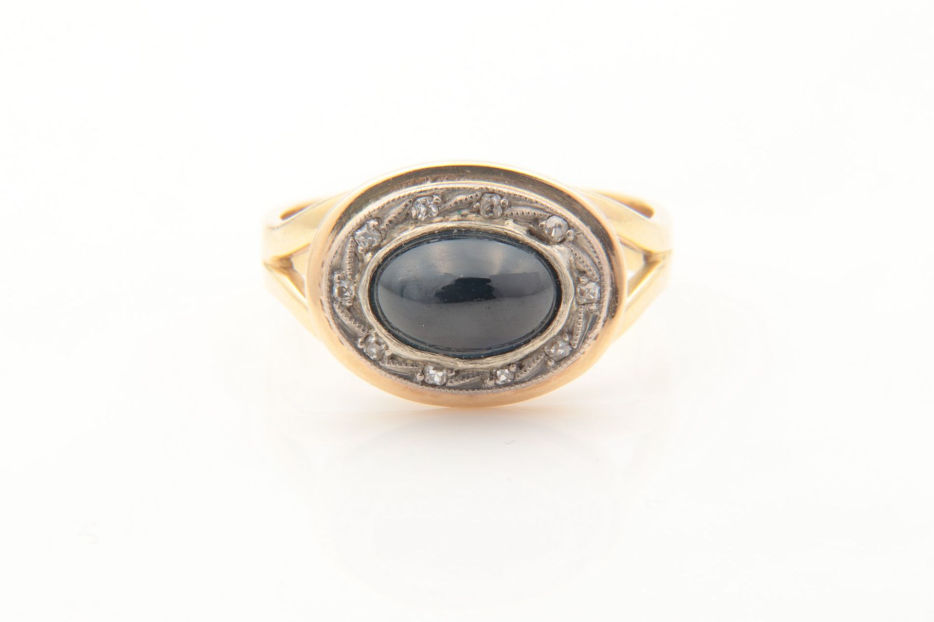 Diamant/Saphir - Damenring GG 585, ovaler Ringkopf, besetzt mit einem Saphir-Cabochon, - Bild 2 aus 5