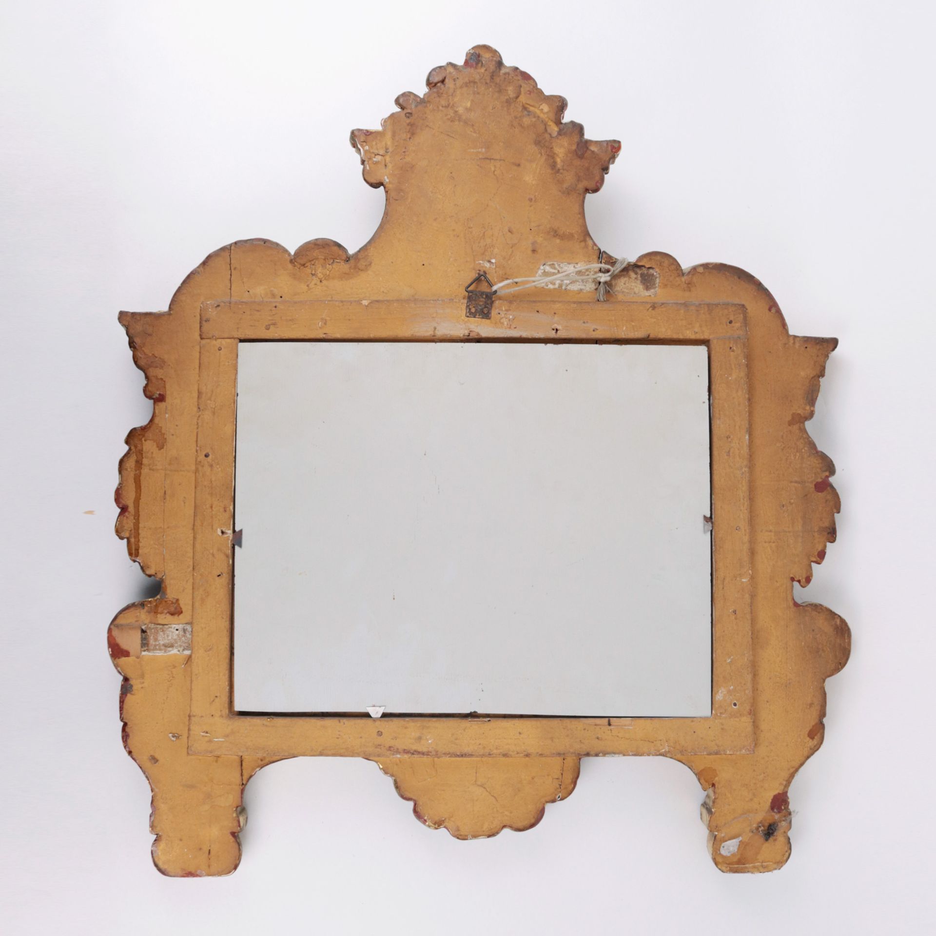Wandspiegel 18. Jh., Holz, gefasst in Gold u. Blau, rechteckige Form m. Rundbogen u. B - Bild 4 aus 5