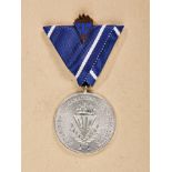 Erich Honecker - Medaille der Förderation internationaler Wiederstandskämpfer