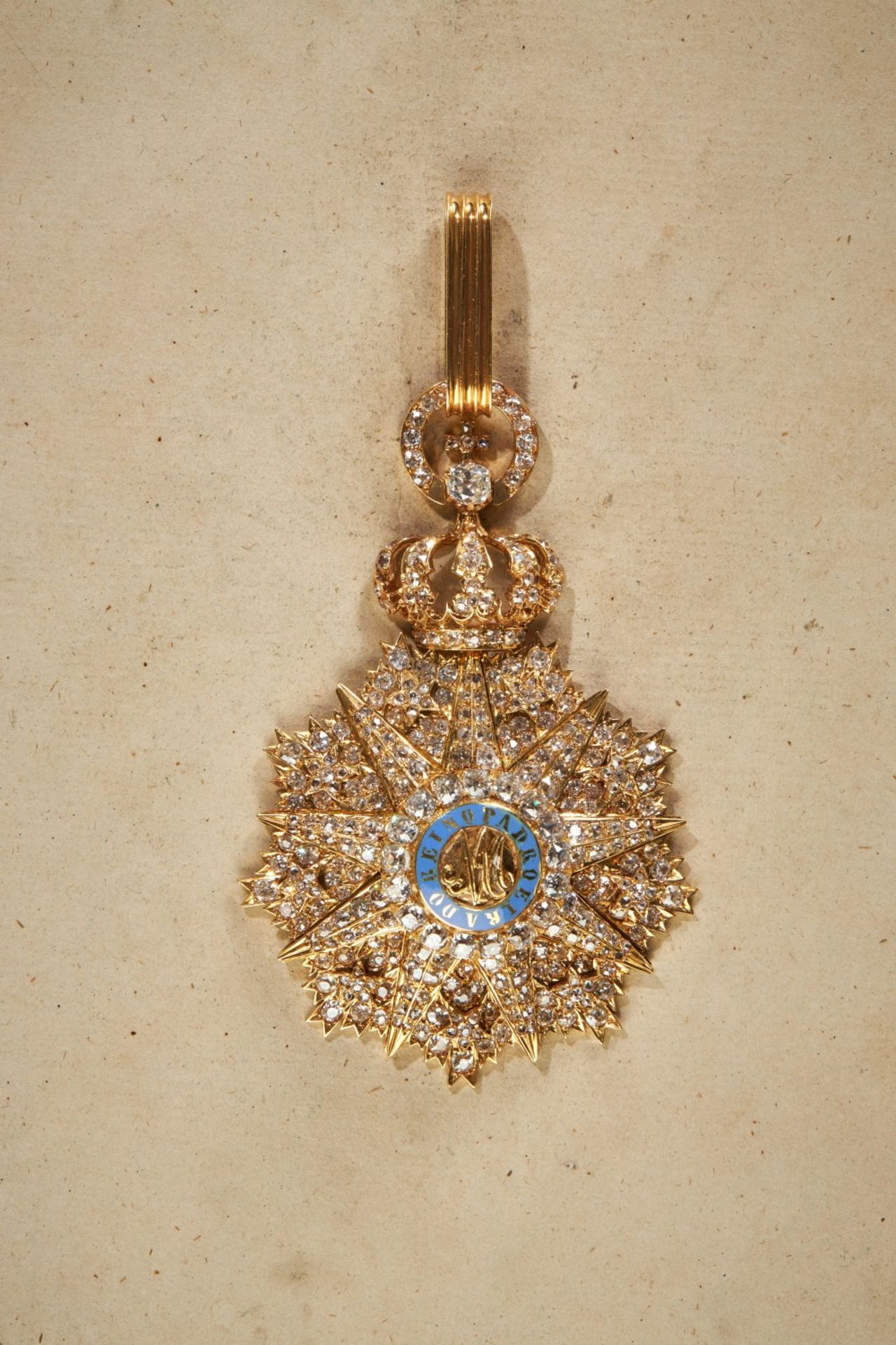 Portugal: Order of our Lady of Villa Vicosa - Neck Badge with Brilliants. - Image 3 of 7