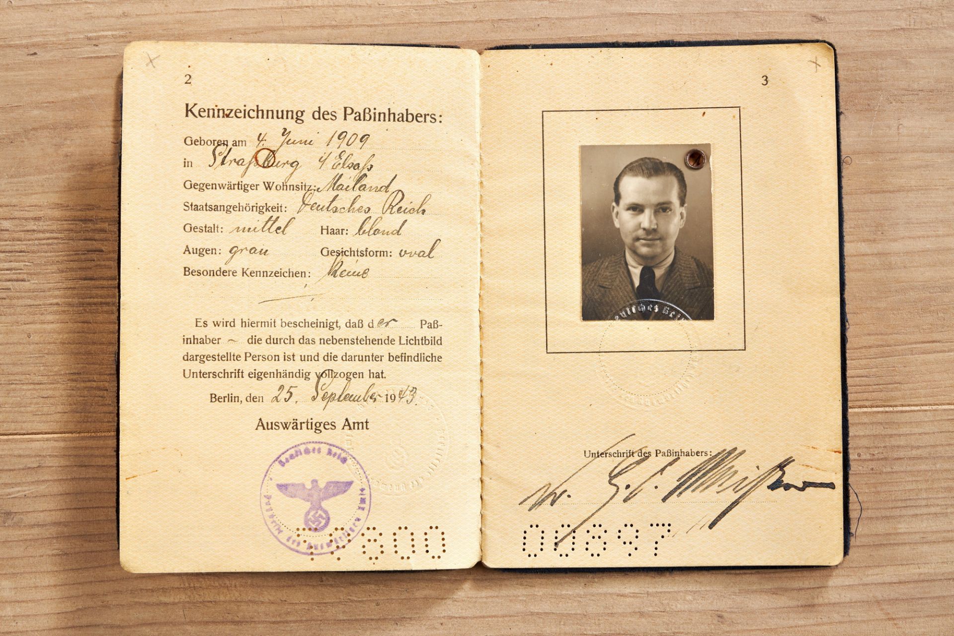 Führende Persönlichkeiten des 3.Reiches : Diplomatenpass Dr. Hans-Otto Meissner