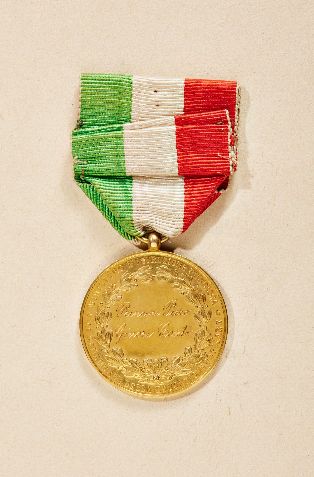 Königreich Italien - Königreich Sardinien : Goldmedaille Vittorio Emanuele III. "AI BENEMERITI E... - Bild 2 aus 2