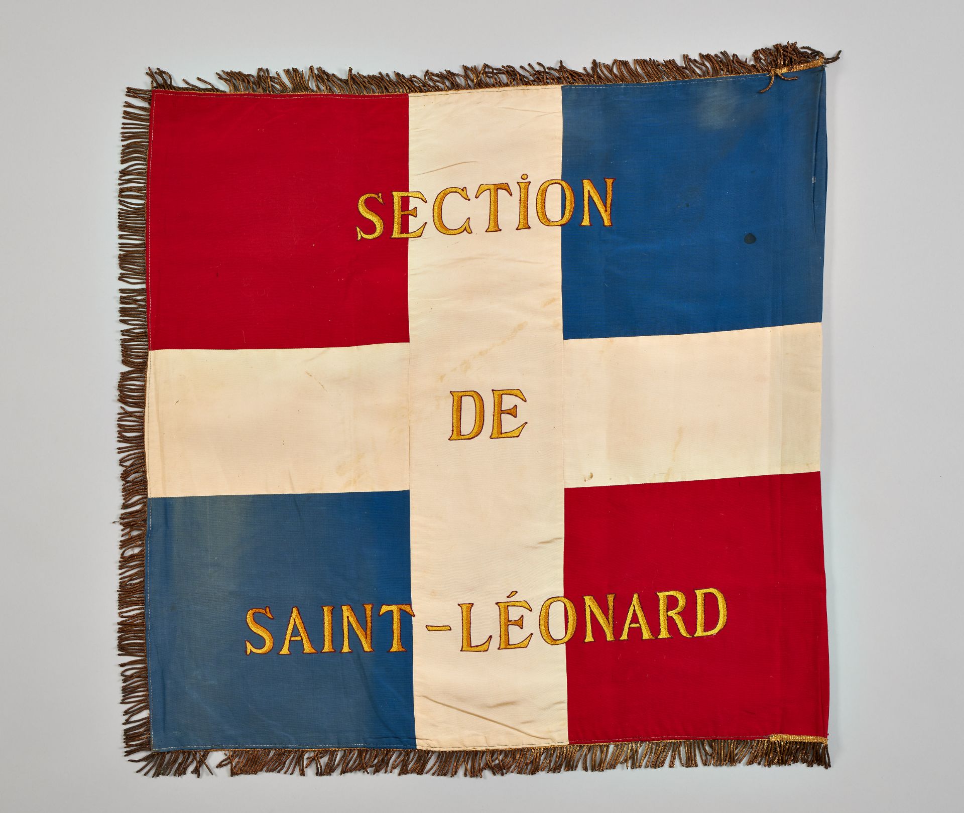 Frankreich : Fahne und Fahnenspitze der Legion Francais des Combattants aus der zeit des Vichy -... - Bild 4 aus 5