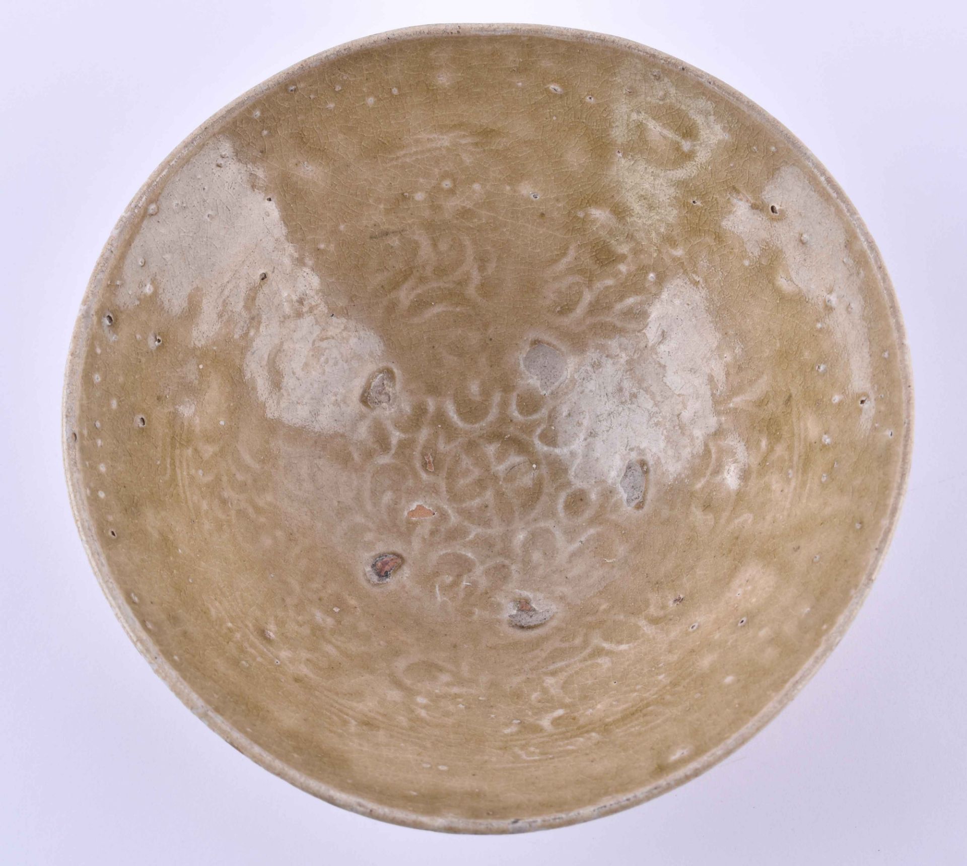 Bowl Vietnam Tran dynasty 12th-14th century - Bild 3 aus 5