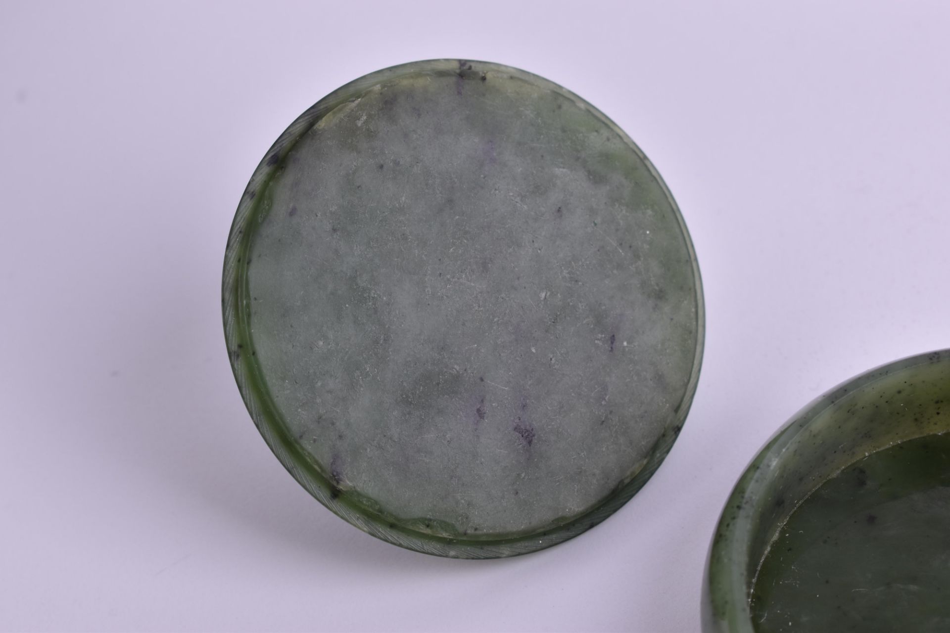 Nephrite jade lidded box Russia - Image 7 of 7