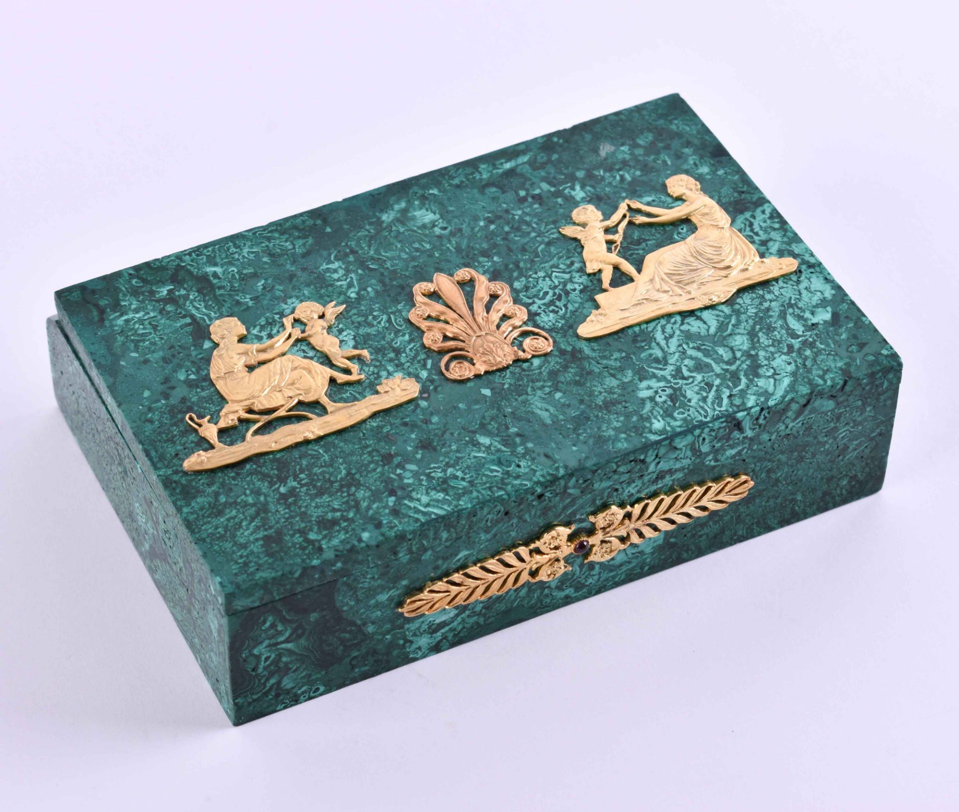 Malachite lidded box Russia - Image 2 of 6