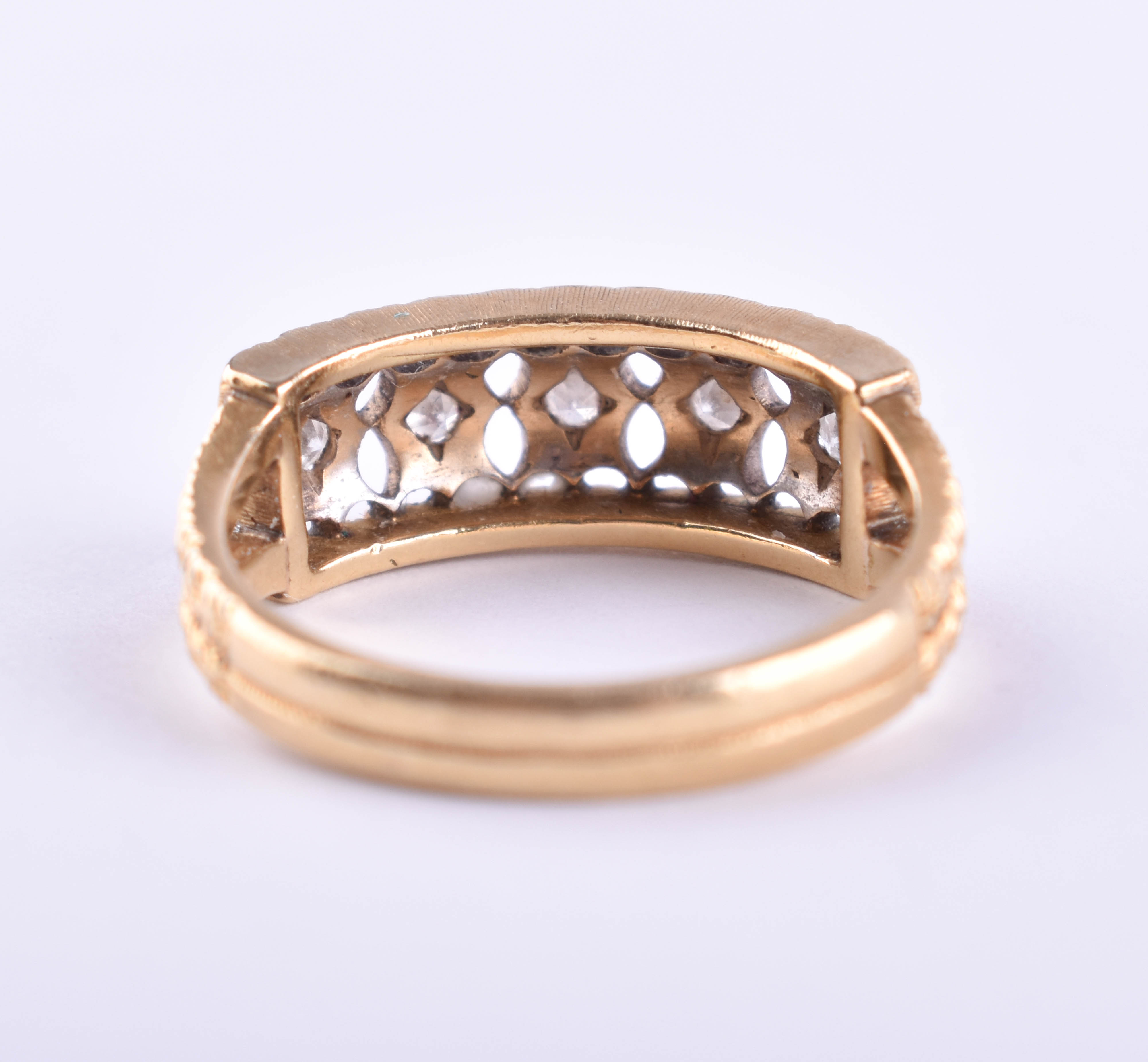 Ladies diamond ring - Image 6 of 7