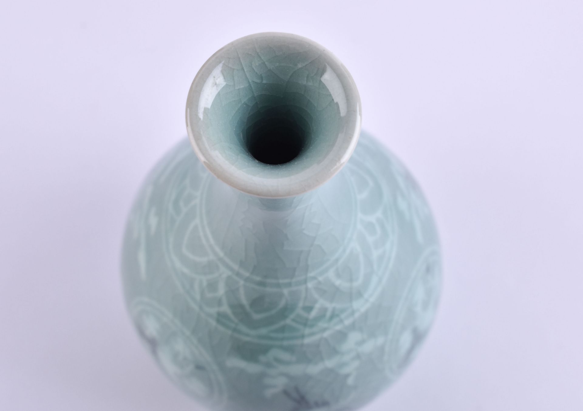 Korean celadon vase with cranes - Image 4 of 5