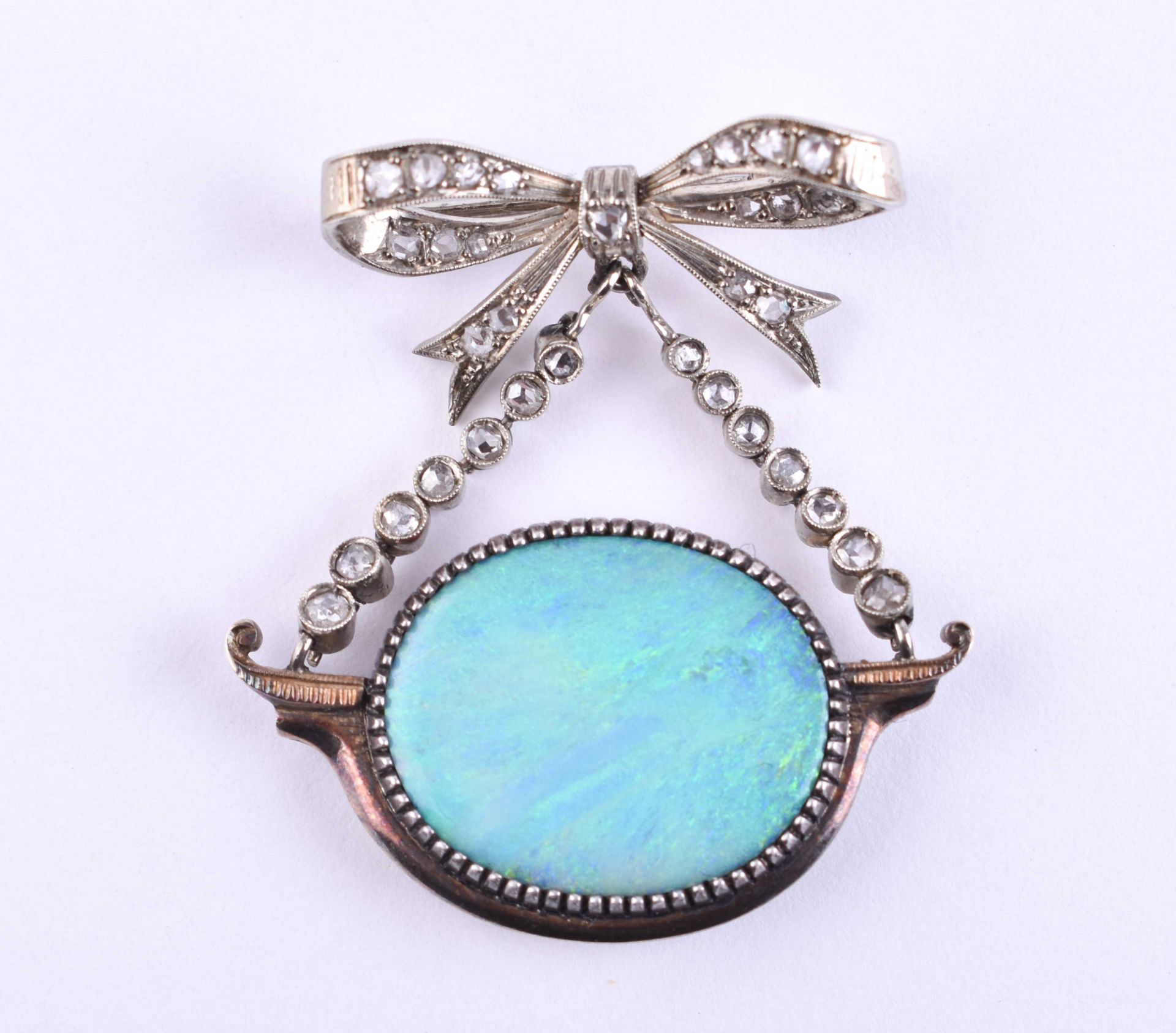 Opal-Diamantbrosche um 1870 