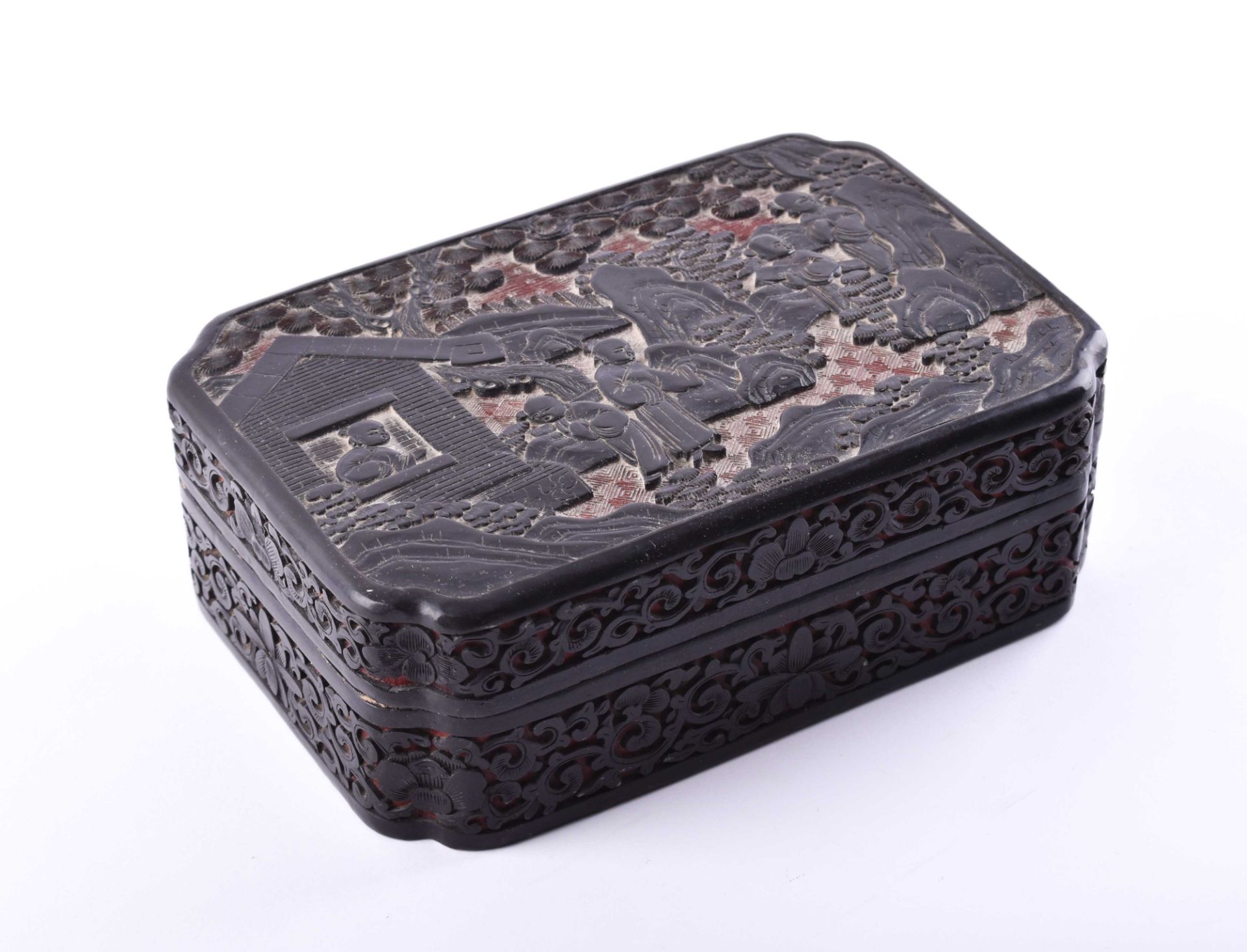  Lacquer box China, probably Qing dynasty 18th century - Image 2 of 6