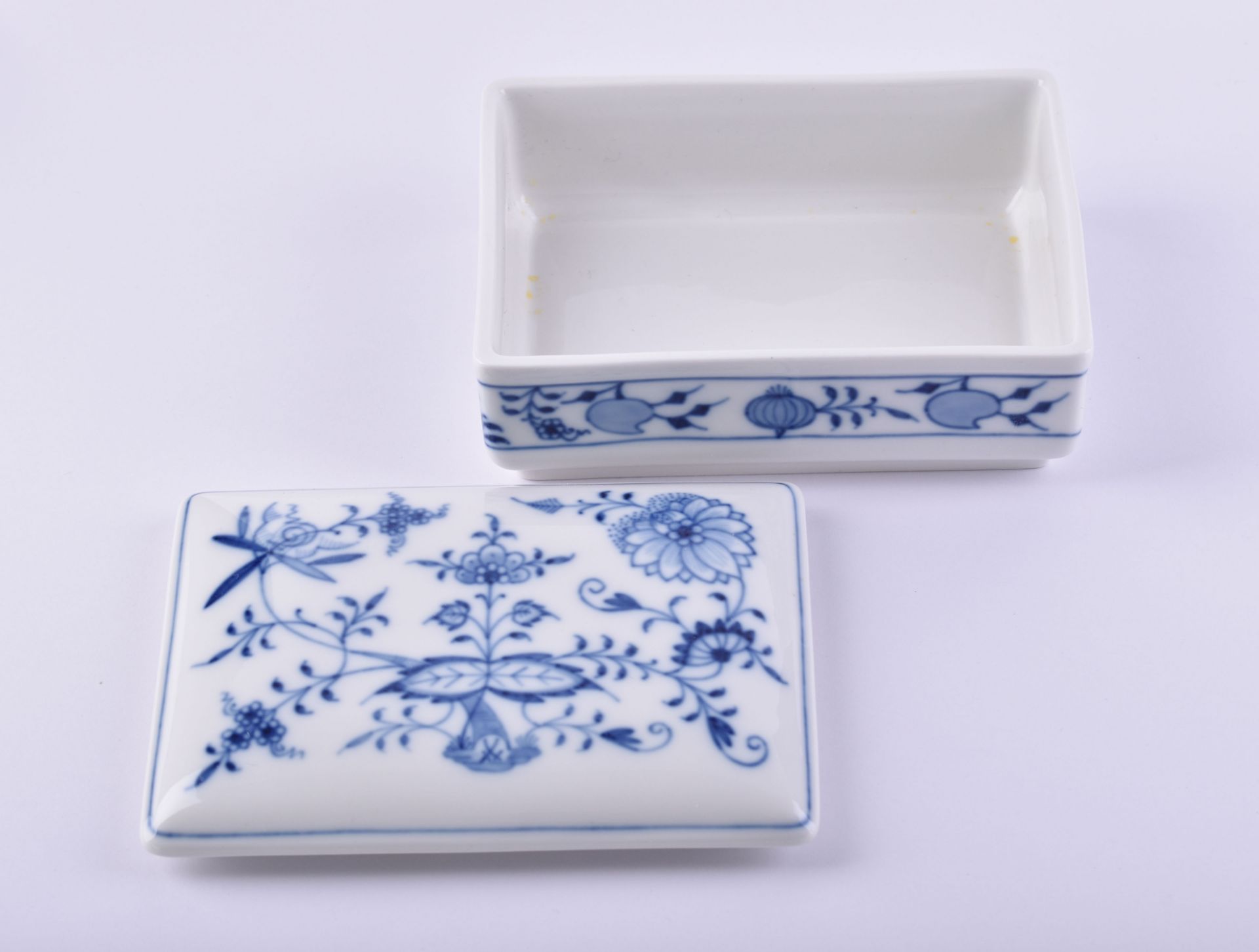 Lidded box Meissen - Image 3 of 5