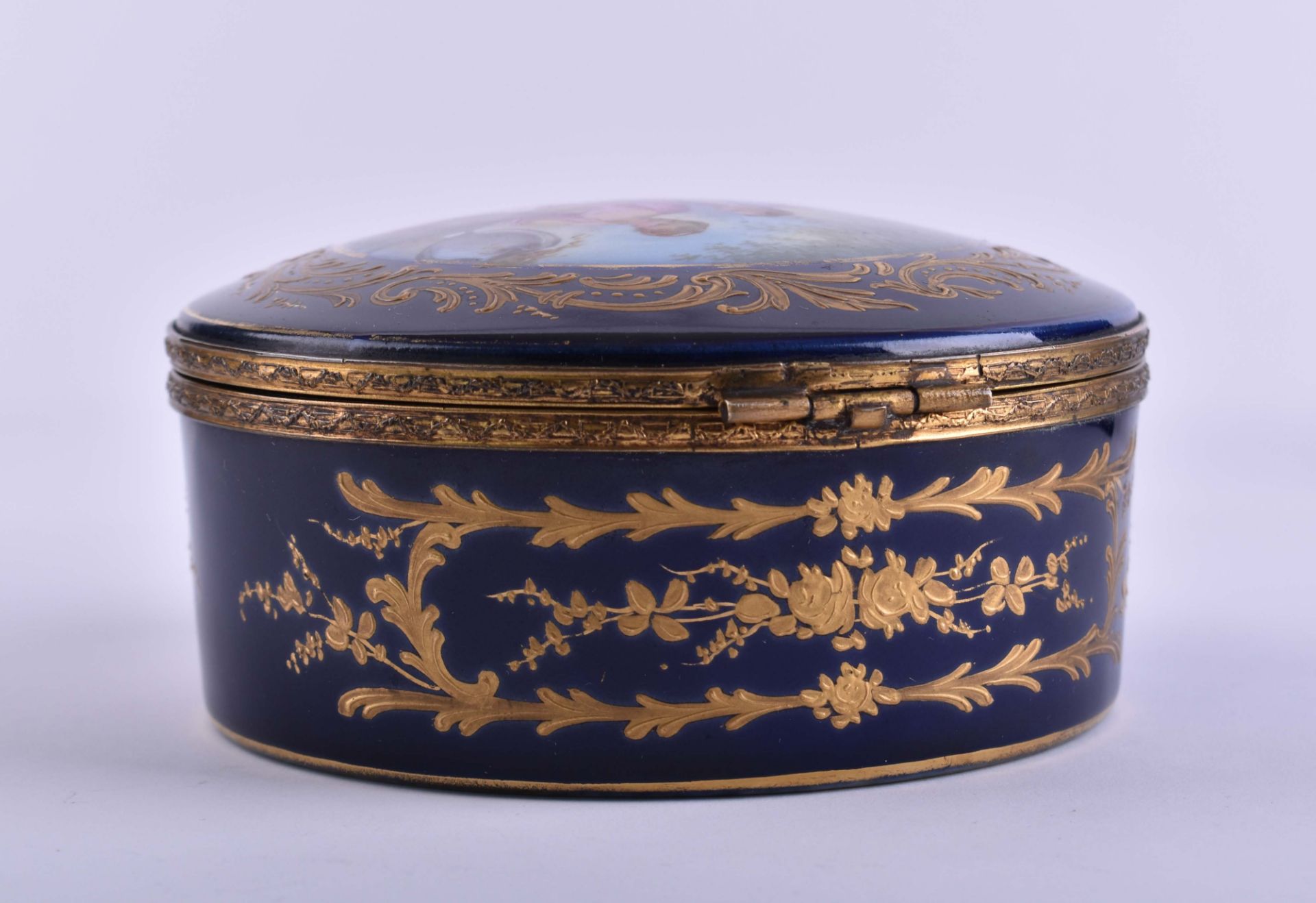  Porcelain cover box Sevres - Image 5 of 7