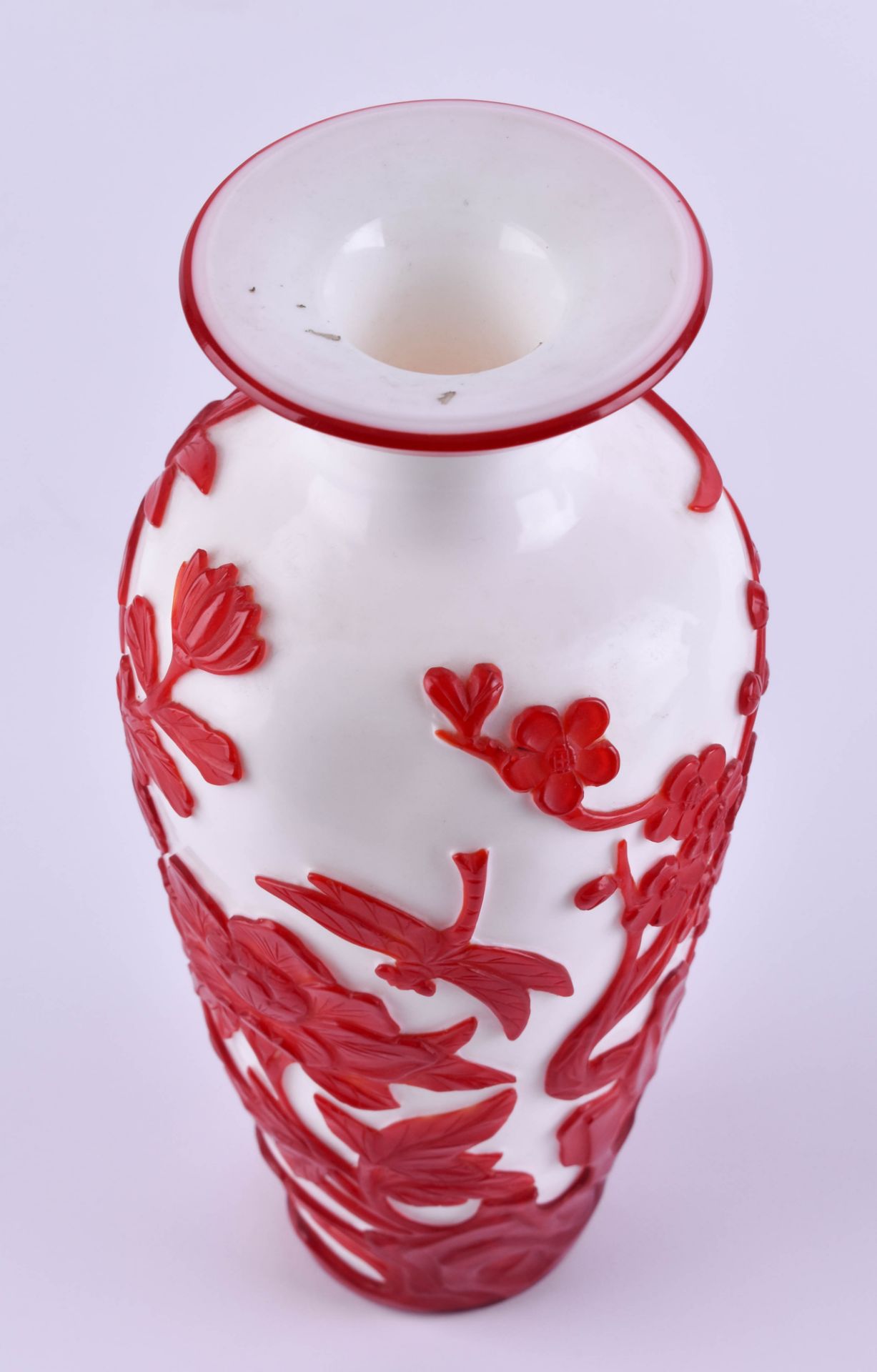  Overlay glass vase China 20th century - Image 4 of 6