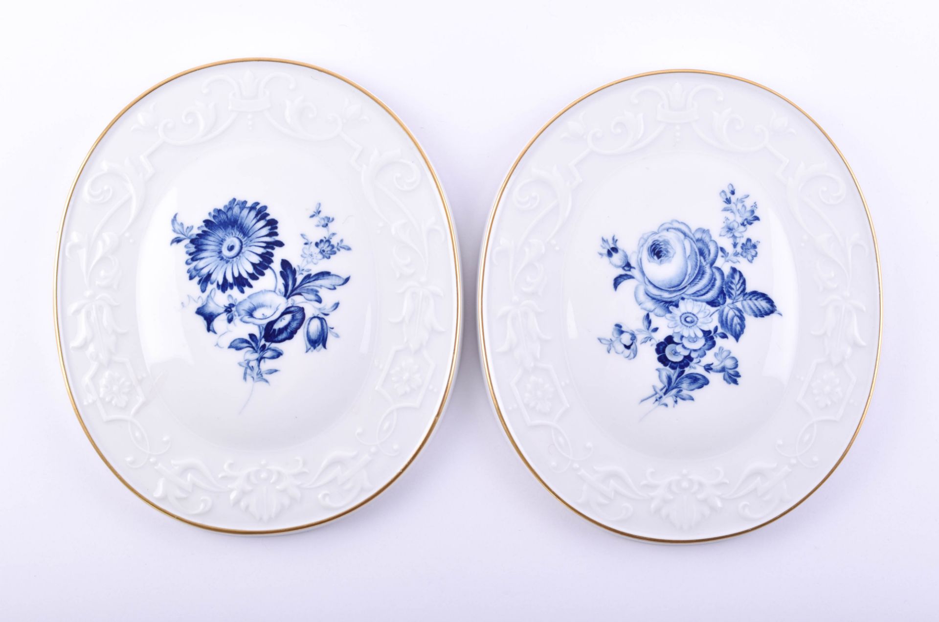 Pair of porcelain picture plates