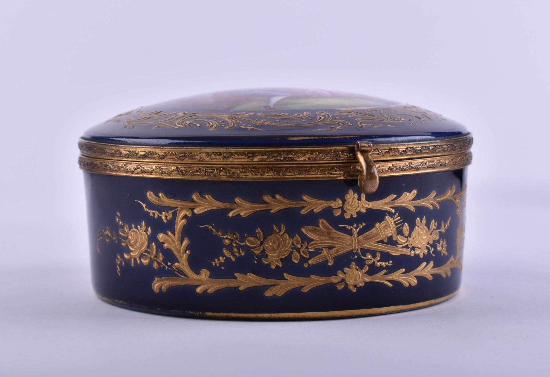 Porcelain cover box Sevres - Image 4 of 7