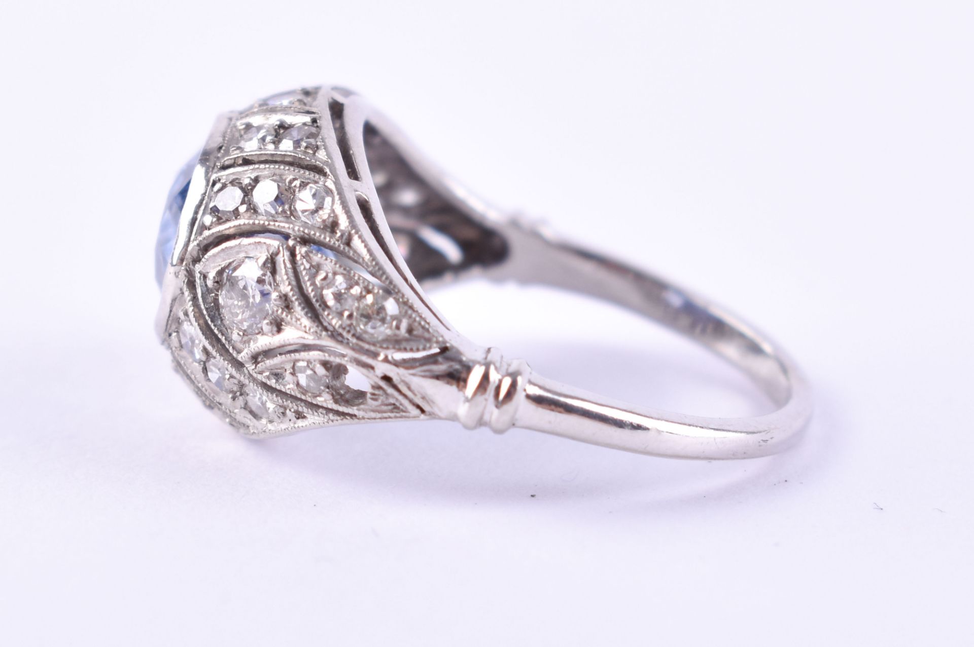  Art Deco sapphire ring - Image 2 of 4