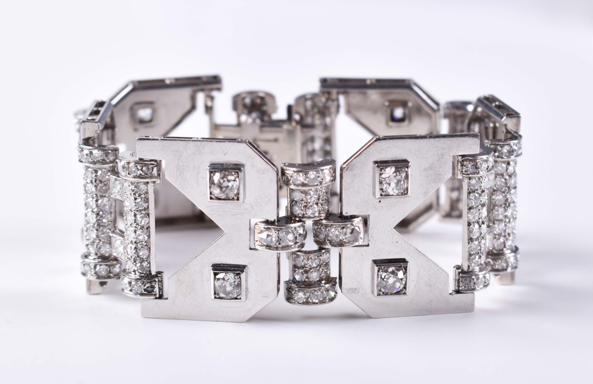  extraordinary designer bracelet around 1935/40