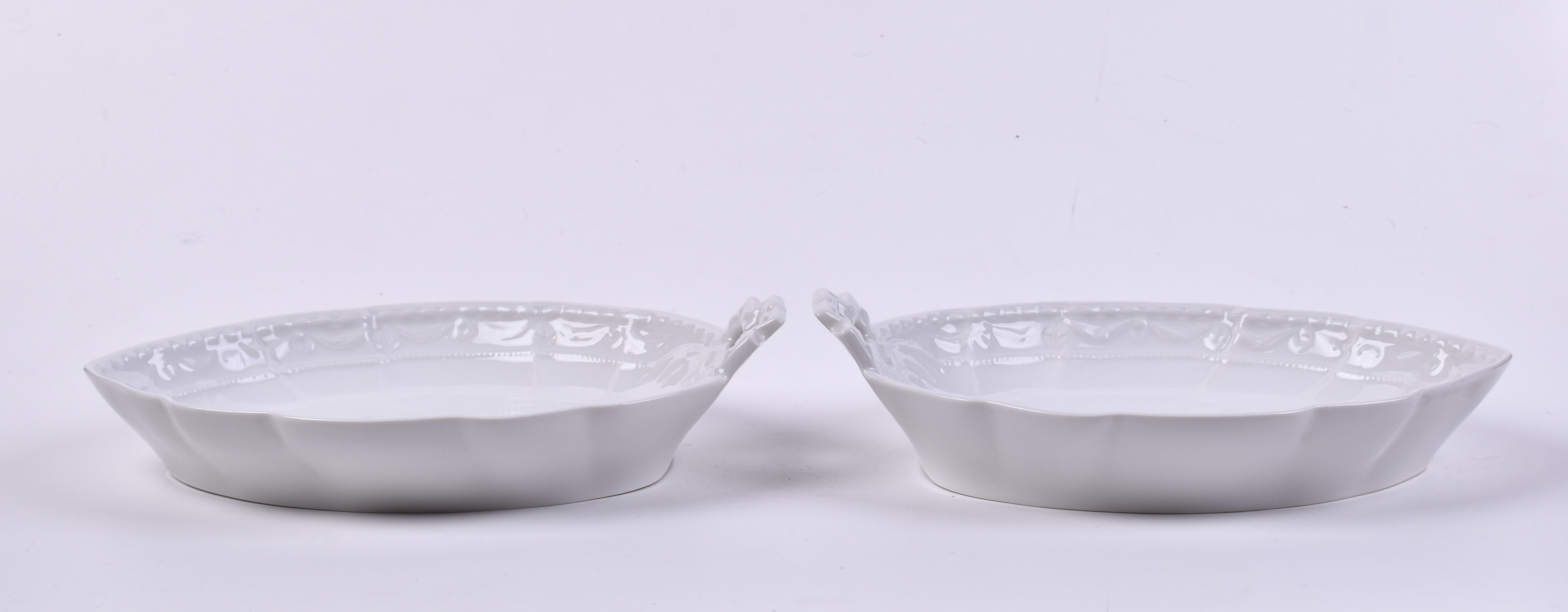  Pair of leaf bowls KPM Kurland - Image 2 of 3