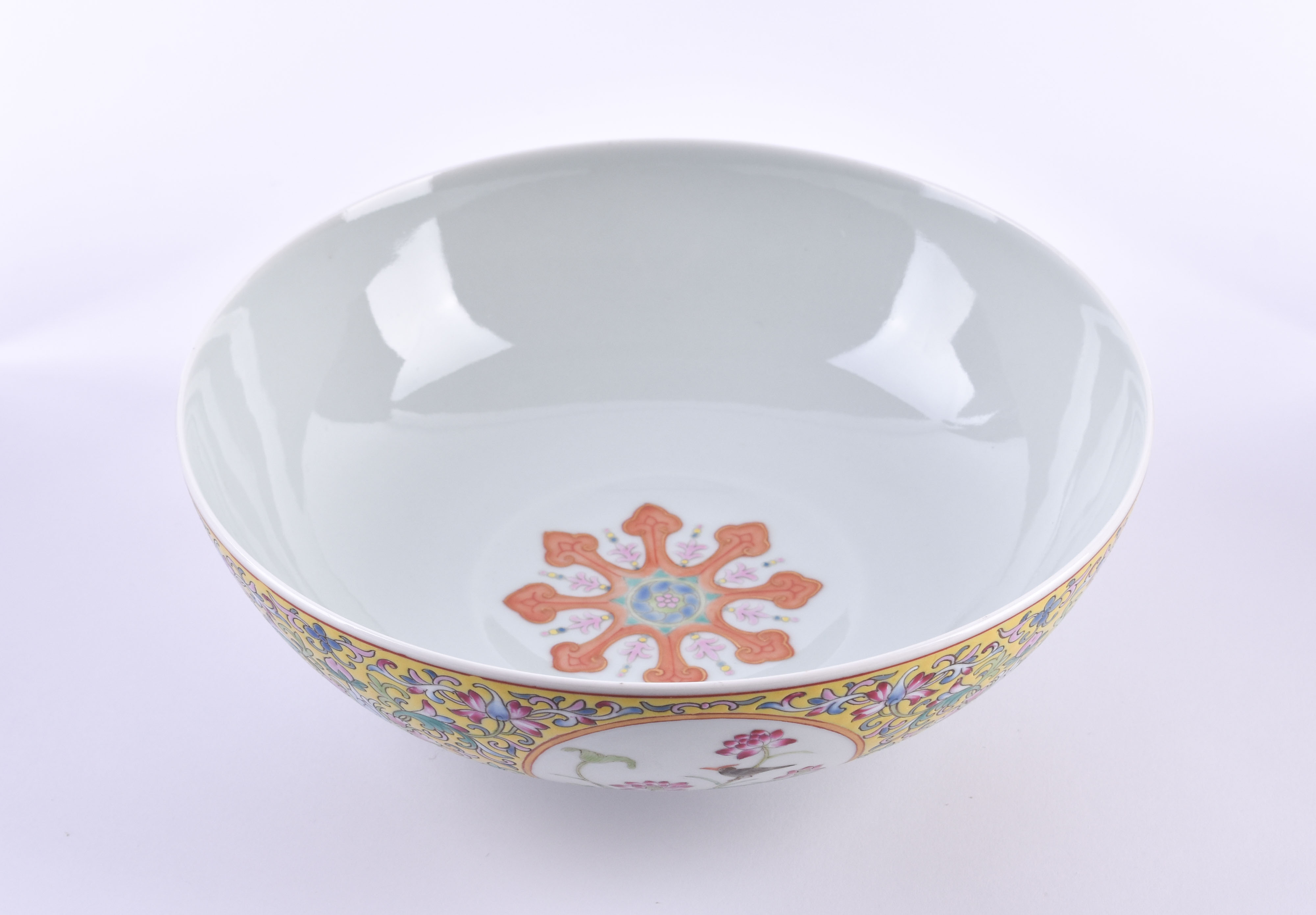  Famille rose bowl late Qing dynasty - Image 3 of 12