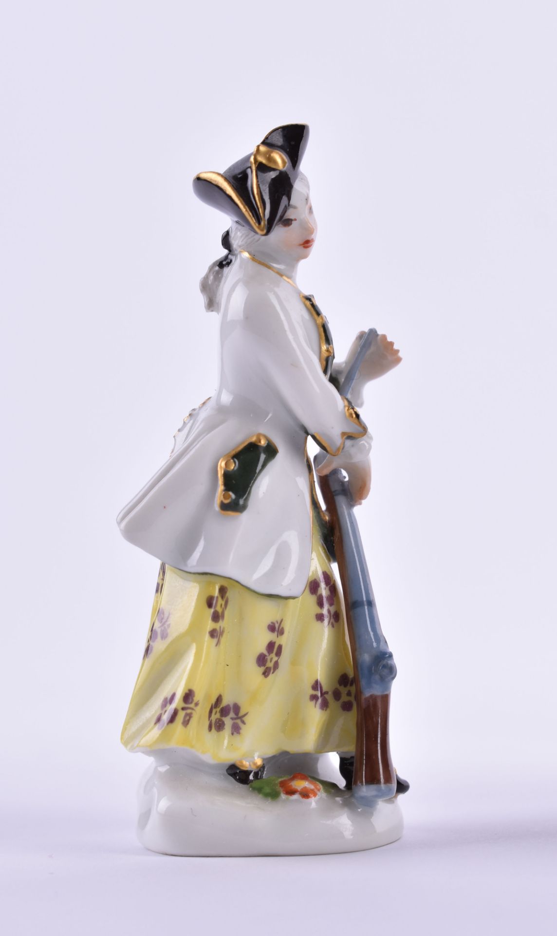  Figure huntress Meissen  - Image 5 of 7