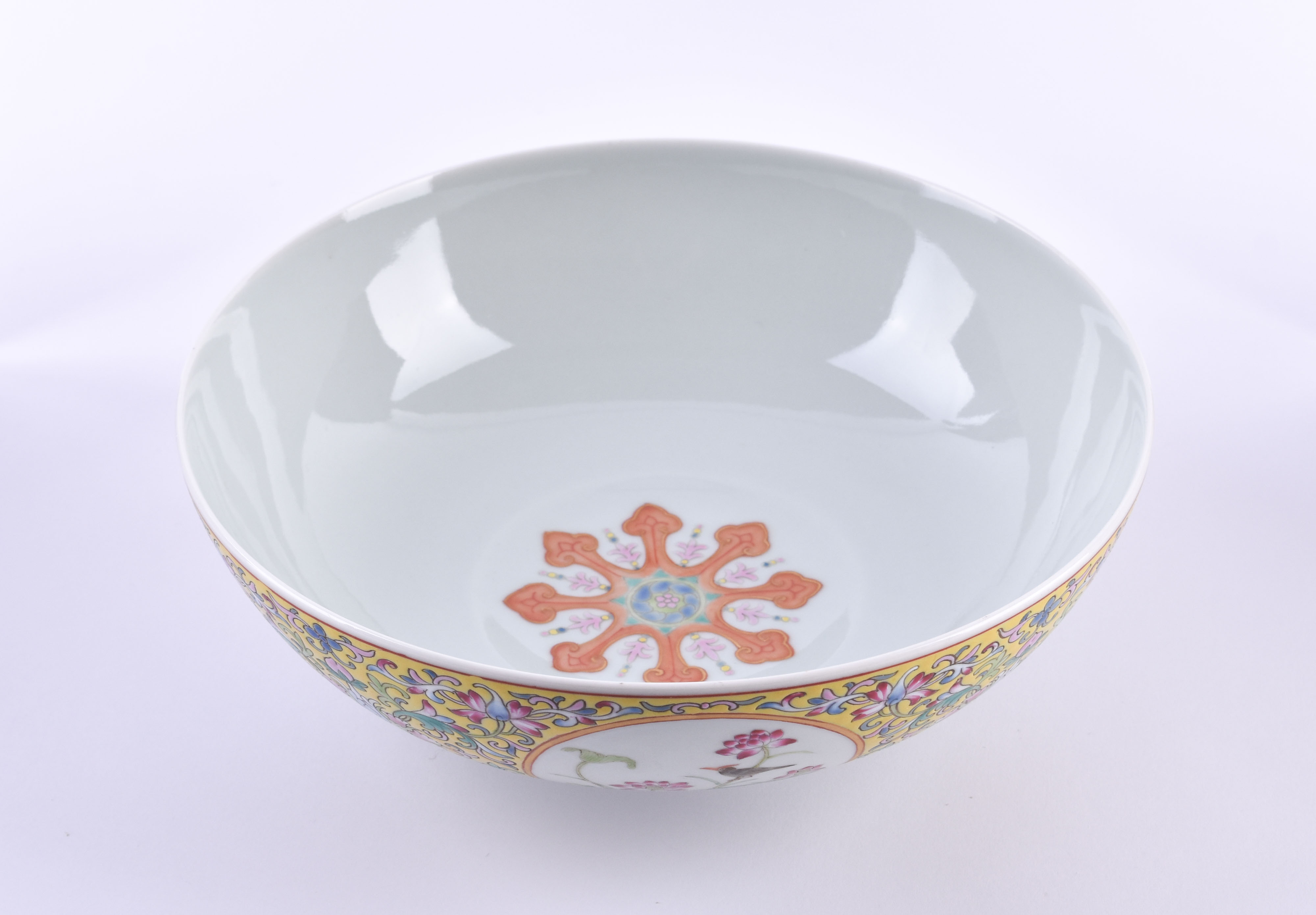  Famille rose bowl late Qing dynasty - Image 4 of 12
