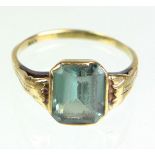 antiker Spinell Ring GG 333punziert Gelbgold 333 (8 Karat), ca. 2,2 Gramm, Ringkopf mi