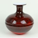 Überfang Design Vasefarbloses Glas mundgeblasen, weißopaker u. roter Innenüberfang,
