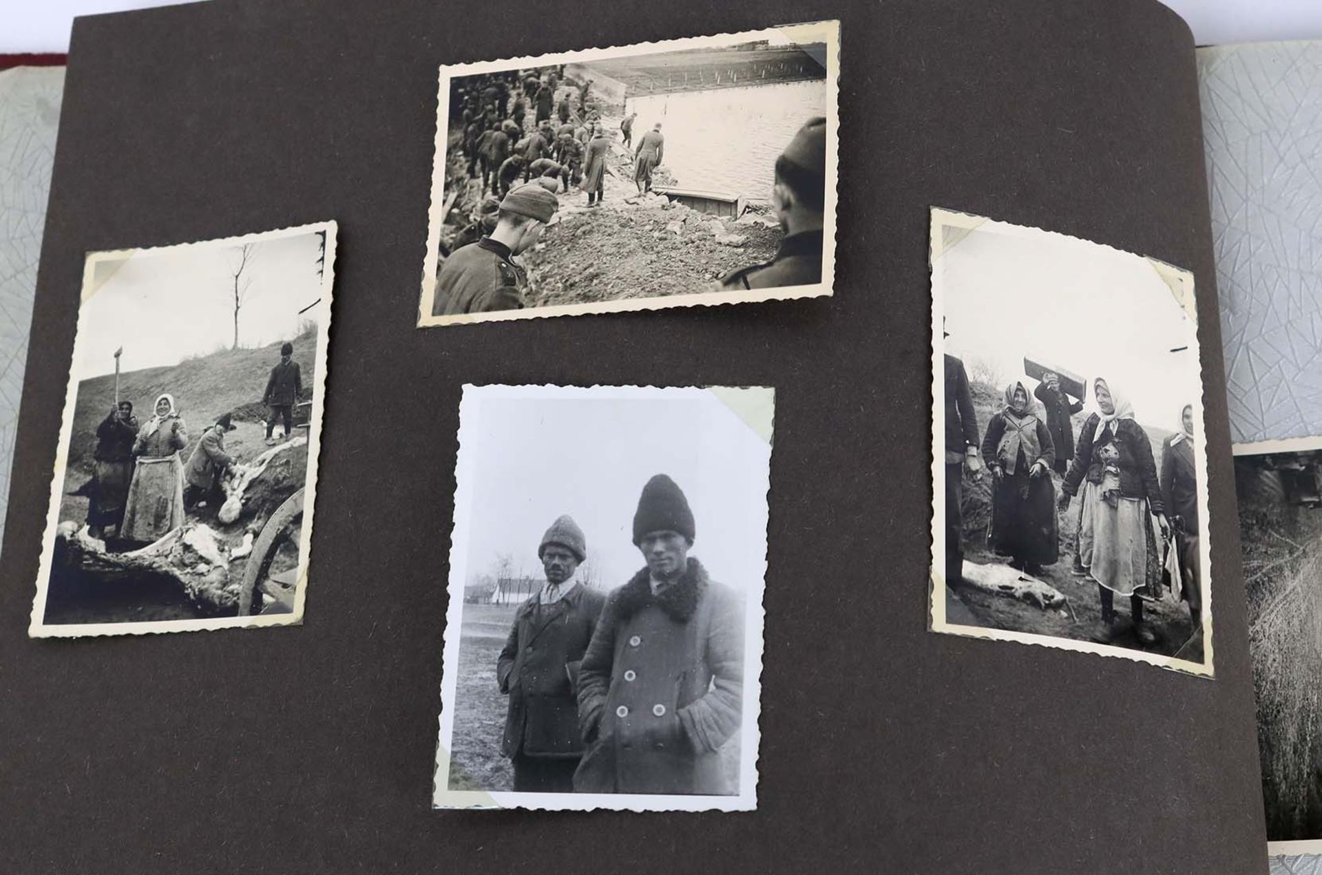 2 Militär Photoalben u.a.reich mit SW Photos bestückte Alben, Portrait- sowie Gruppe - Image 3 of 4