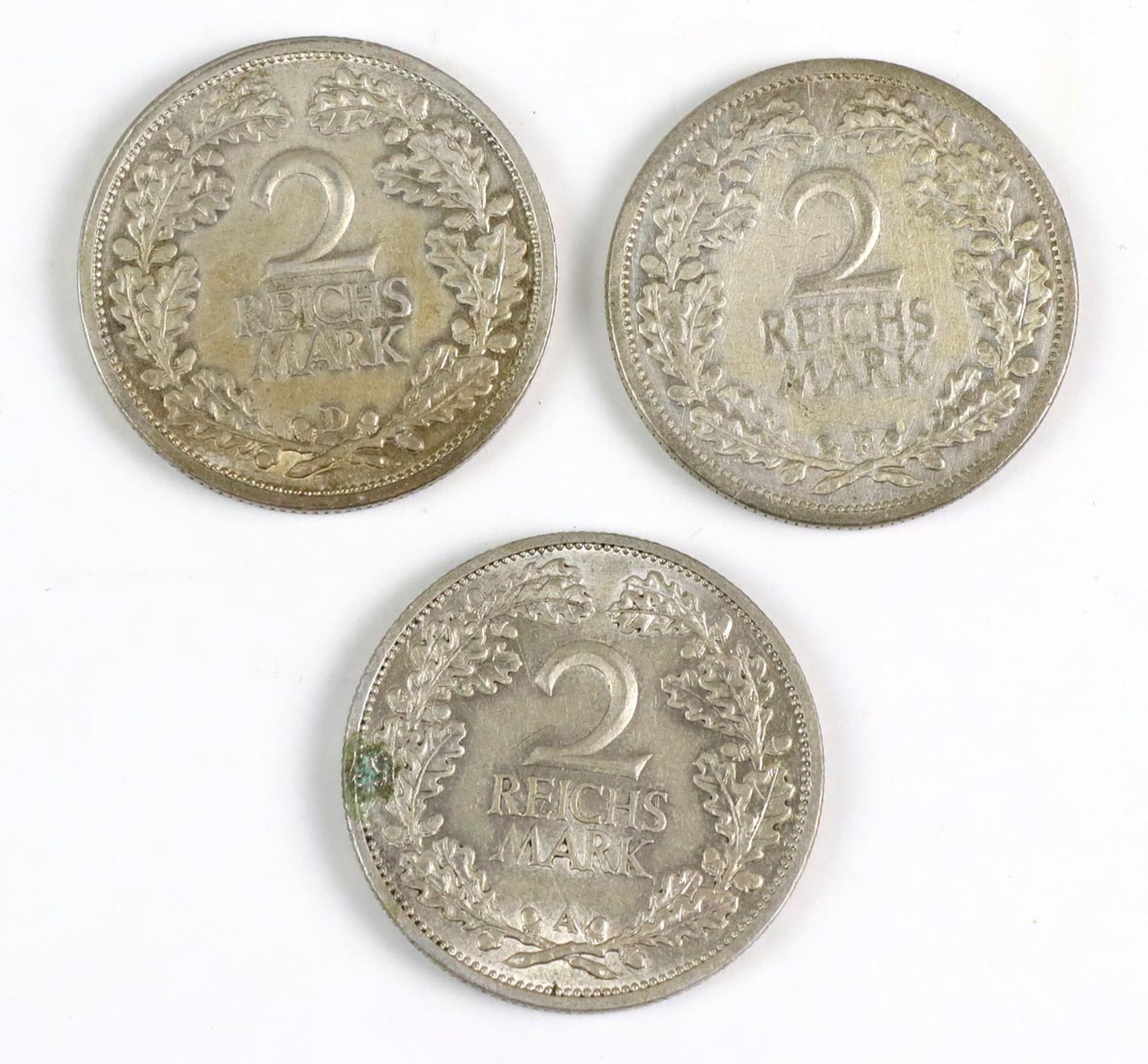 3x 2 Reichsmark Weimarer RepublikSilber, dabei 1926 F, 1927 A u. 1931 D, ges. 3 Stück