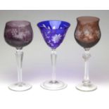 3 Kristall Kelchefarbloses Kristallglas mundgeblasen, verschieden farbig überfangen u