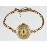 Damen Armbanduhr 1930er Jahrerundes vergoldetes Uhrengehäuse mit verglastem goldfarbe