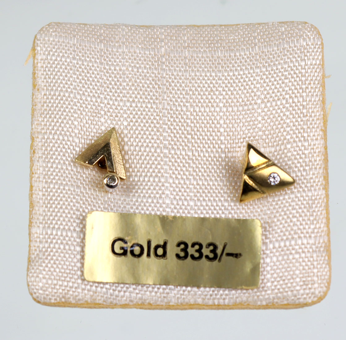 2 Diamant Ohrstecker GG 585/333punziert Gelbgold 585/333 (14/8 Karat), Ohrringe in dre