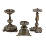 3 Bronze Leuchter um 1900je einflammig in verschiedenen Ausführungen, dabei klassisch