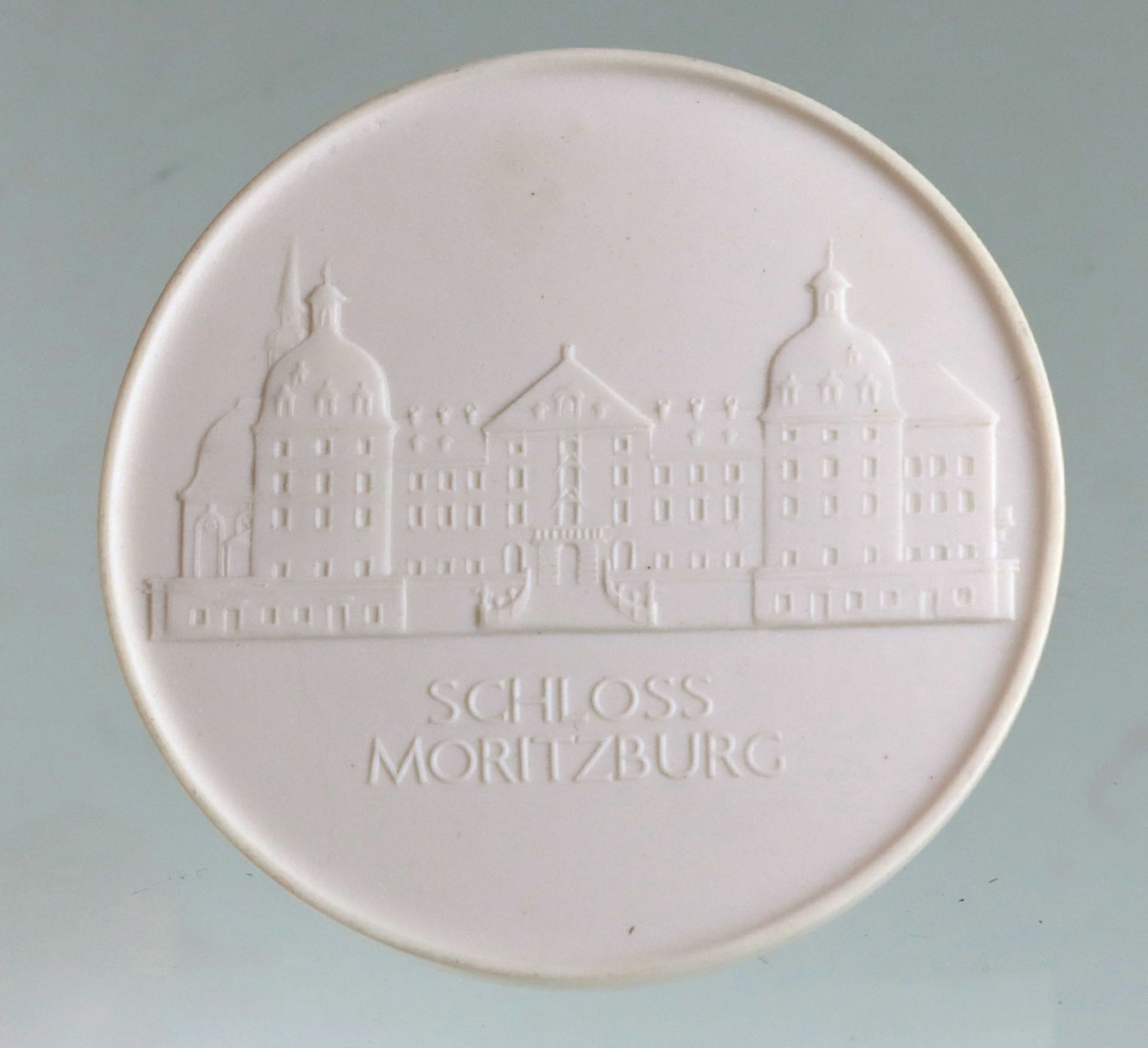 Meissen Medaille Moritzburg weisses Böttger Porzellan mit den gekreuzten Schwertern d
