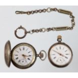 2 Herren Taschenuhren um 1900 reich mit Floralgravur verzierters Uhrengehäuse in Silb