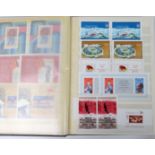 DDR Briefmarken im Album