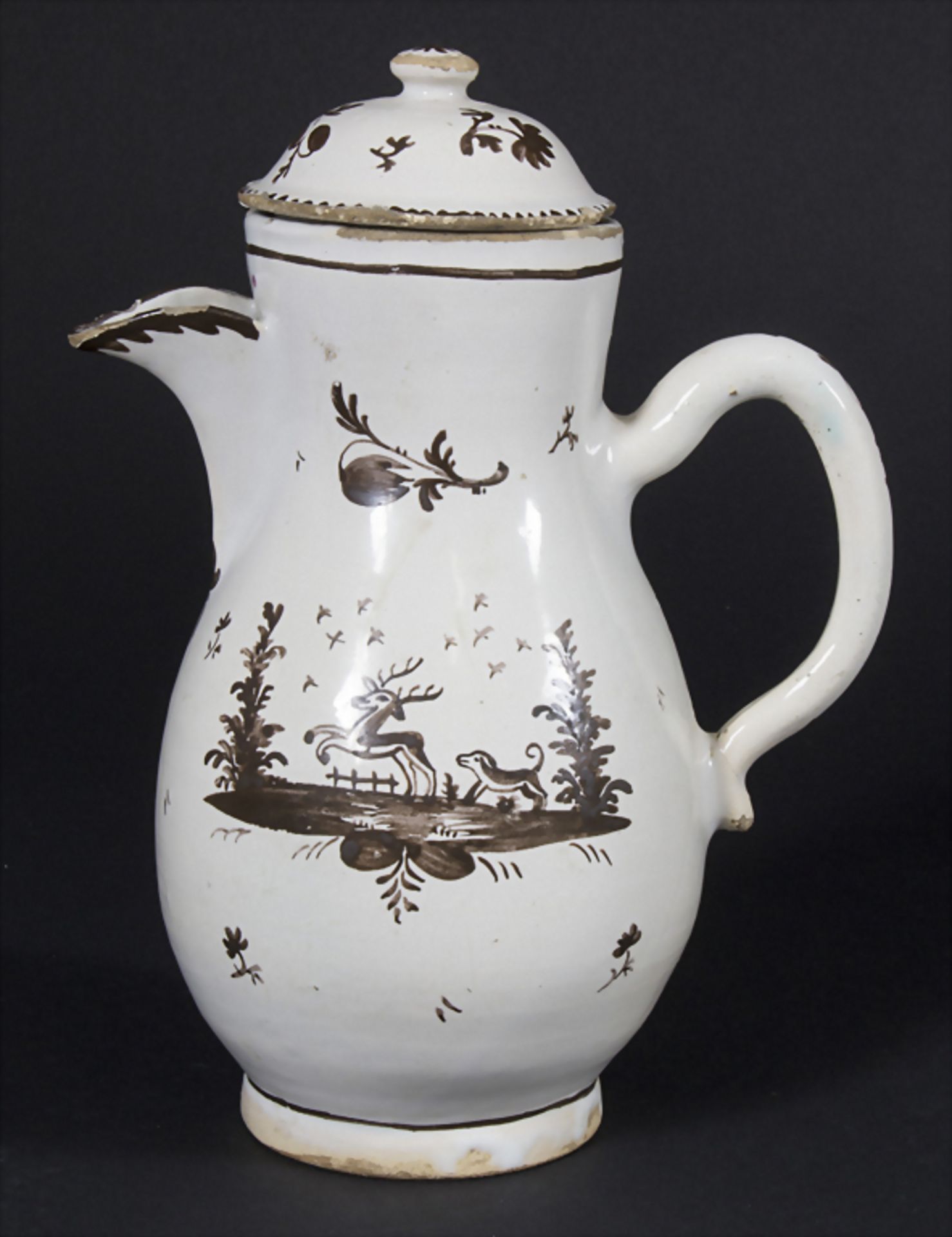 Barock-Krug / A Baroque faience jug, Frankreich, 18. Jh. Material: Fayence, braun gefaßt, glasiert,