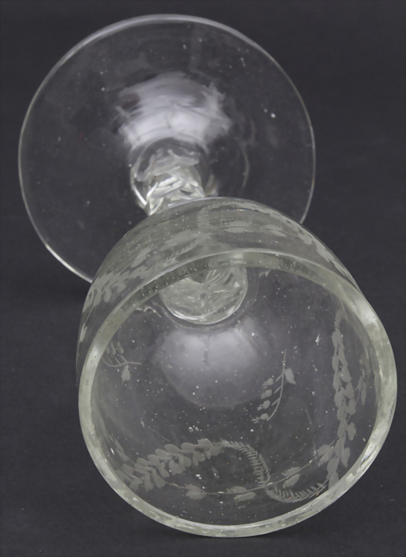 Kleines Barockglas / A small Baroque glass, deutsch, 18. Jh.Material: farbloses Glas, - Image 2 of 5