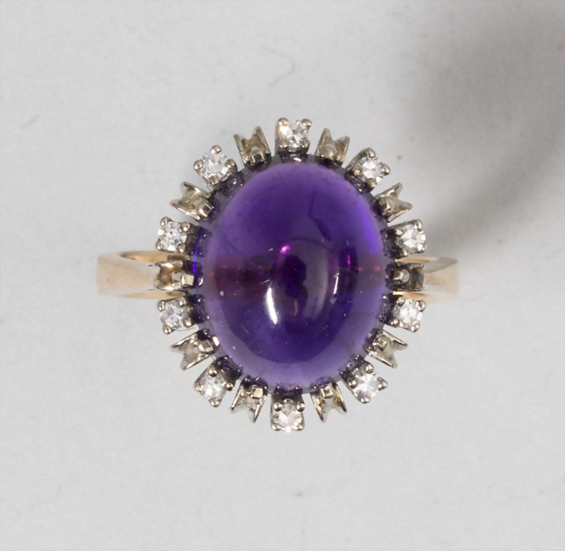 Damenring mit Amethyst und Diamanten / An 18 ct ladies gold ring with amethyst and diamonds, 2.