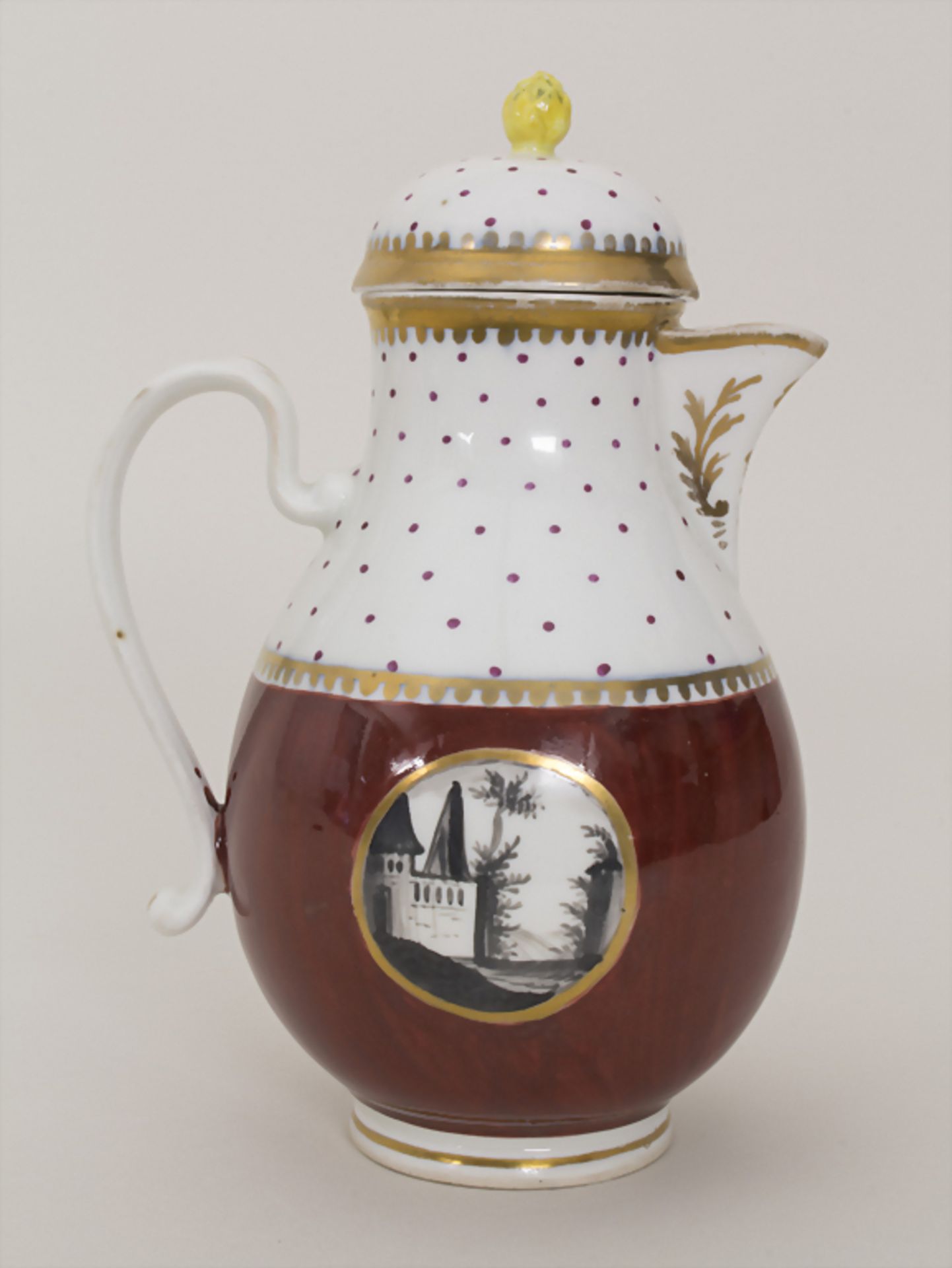 Barock Kaffeekanne / A Baroque coffee pot, Wien, 18. Jh.Material: Porzellan, polychrom - Bild 3 aus 9